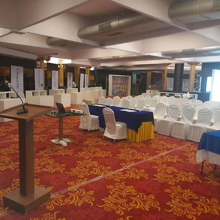 Hotel Mumbai House Juhu, Santacruz West, Bombaj Zewnętrze zdjęcie