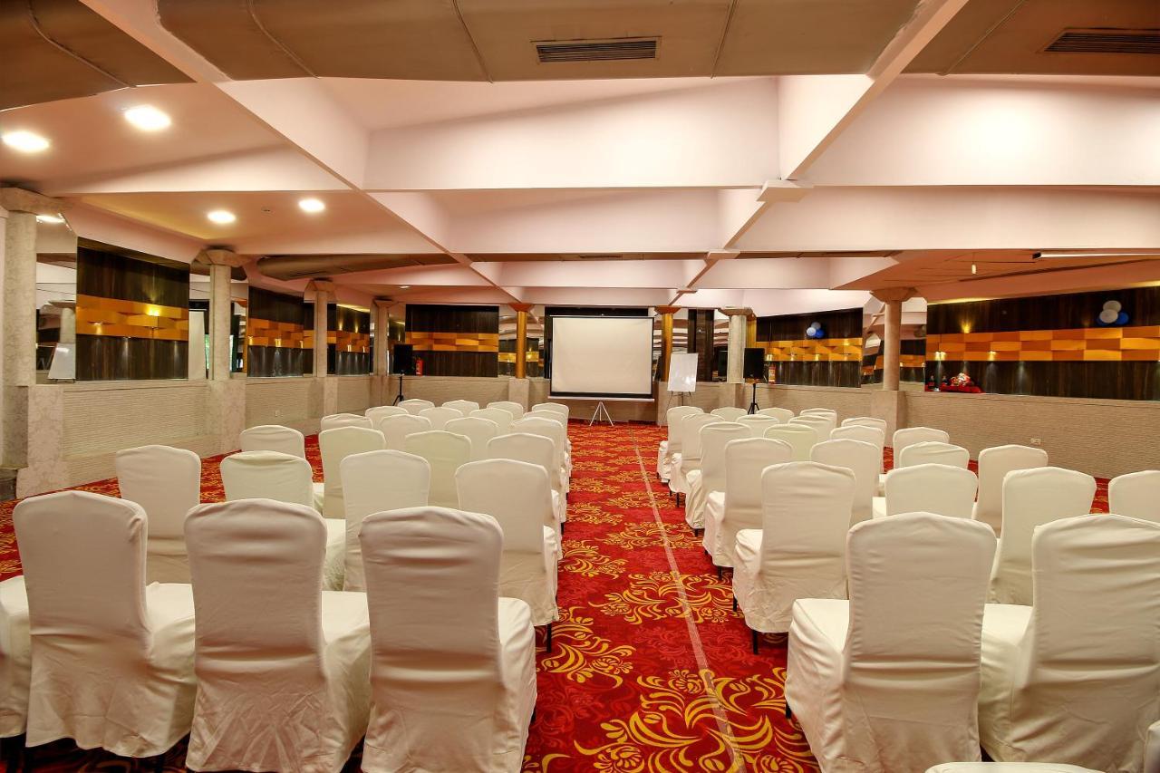 Hotel Mumbai House Juhu, Santacruz West, Bombaj Zewnętrze zdjęcie