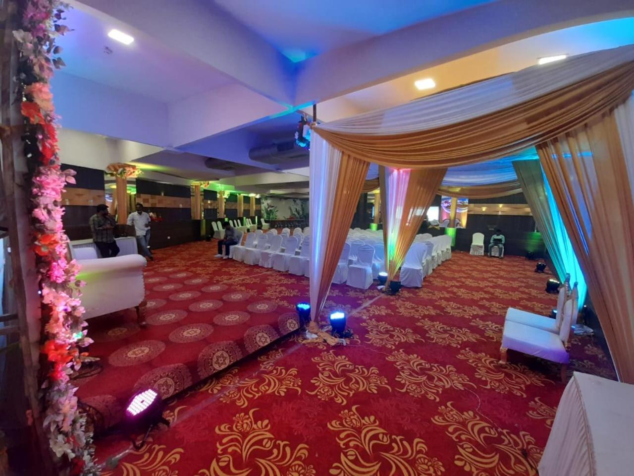 Hotel Mumbai House Juhu, Santacruz West, Bombaj Zewnętrze zdjęcie